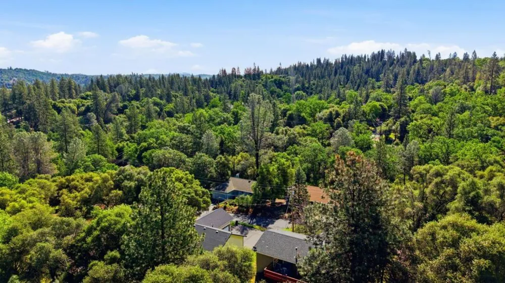 13074 Jackson Mill Drive Groveland, CA 95321
