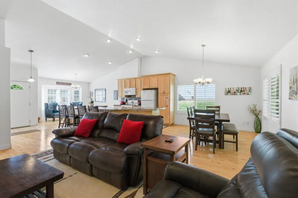 13074 Jackson Mill Drive Groveland, CA 95321