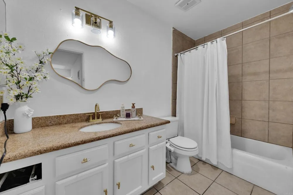 10235 Madrid Way #114 Spring Valley, CA 91977