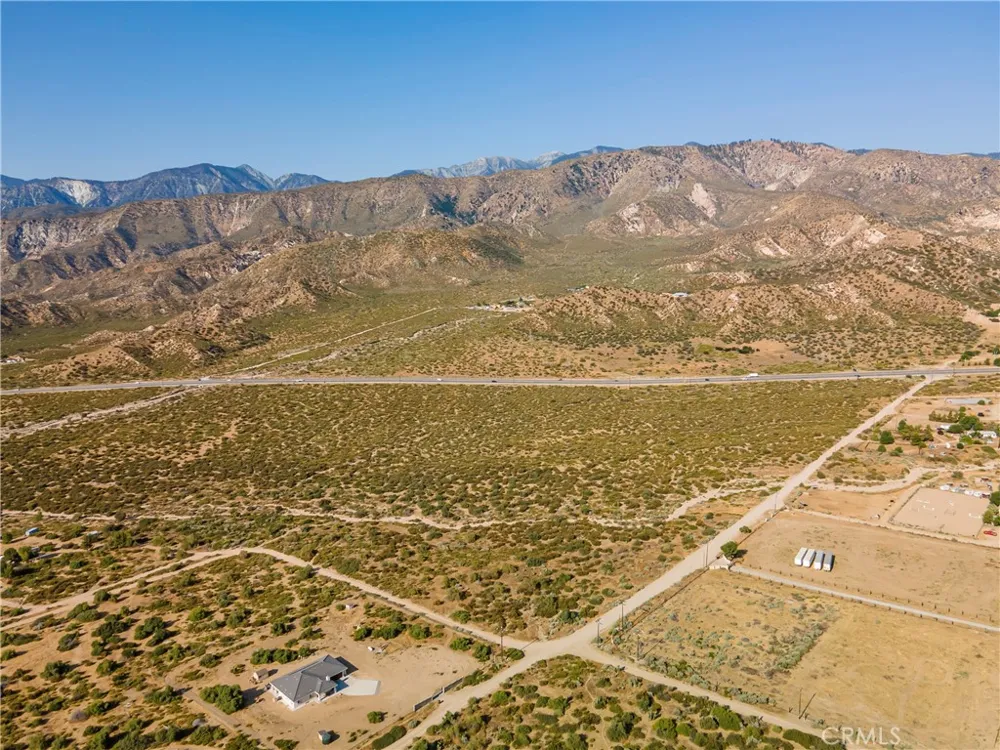 5916 Hwy 138 Phelan, CA 92371