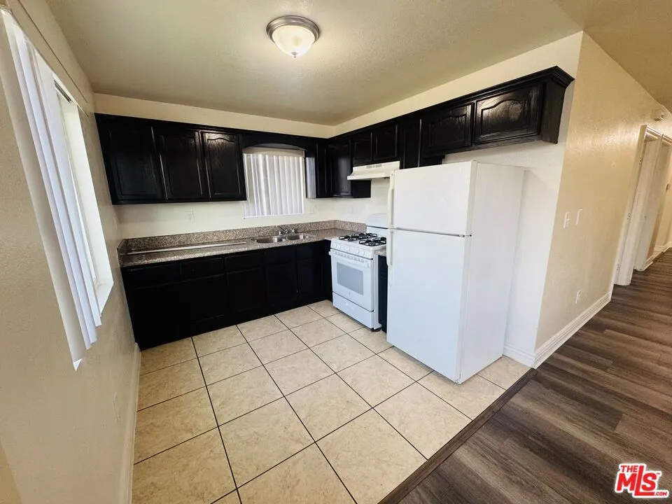 136 W 97th Street #138 Los Angeles, CA 90003