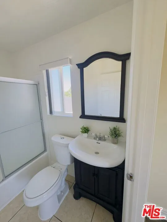 136 W 97th Street #138 Los Angeles, CA 90003