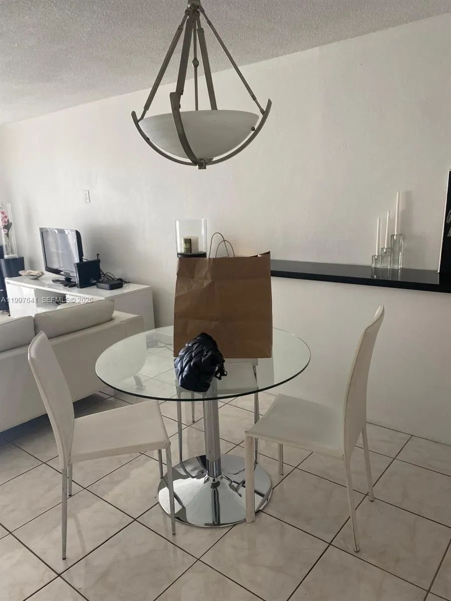 2750 NE 183rd St #801 Aventura, FL 33160