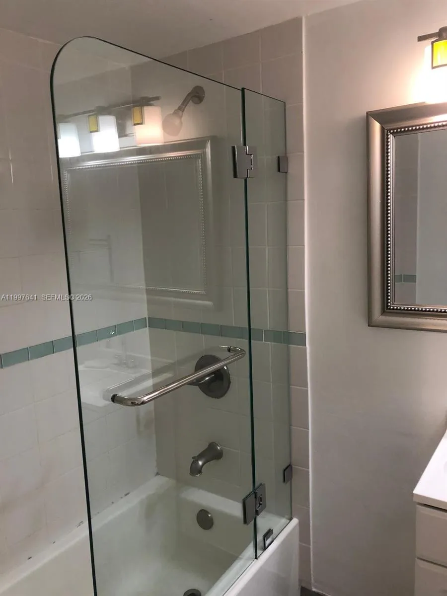 2750 NE 183rd St #801 Aventura, FL 33160