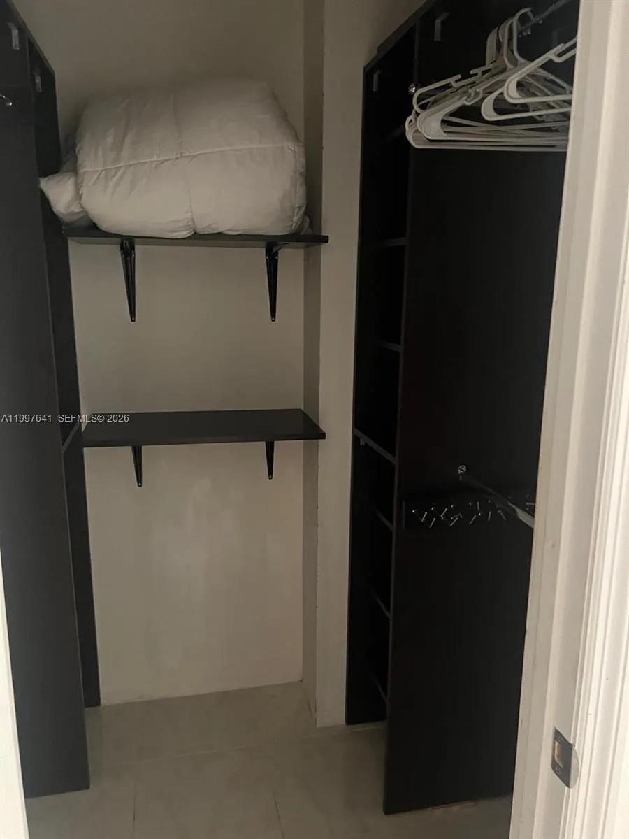 2750 NE 183rd St #801 Aventura, FL 33160