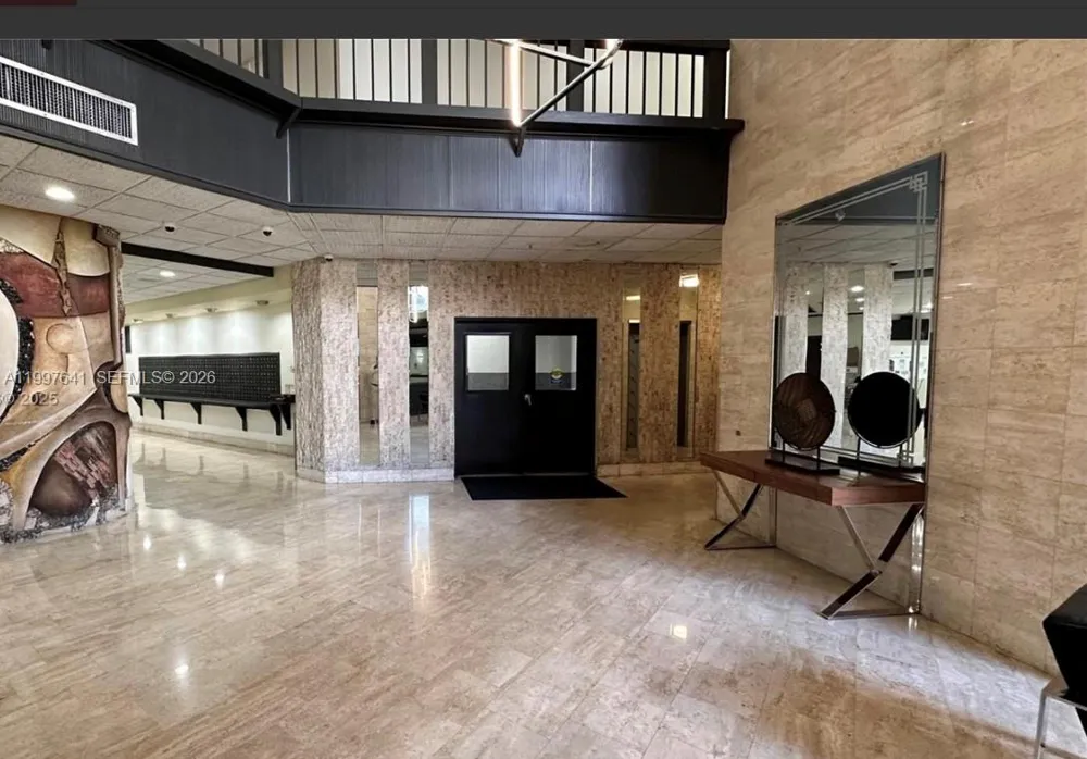 2750 NE 183rd St #801 Aventura, FL 33160