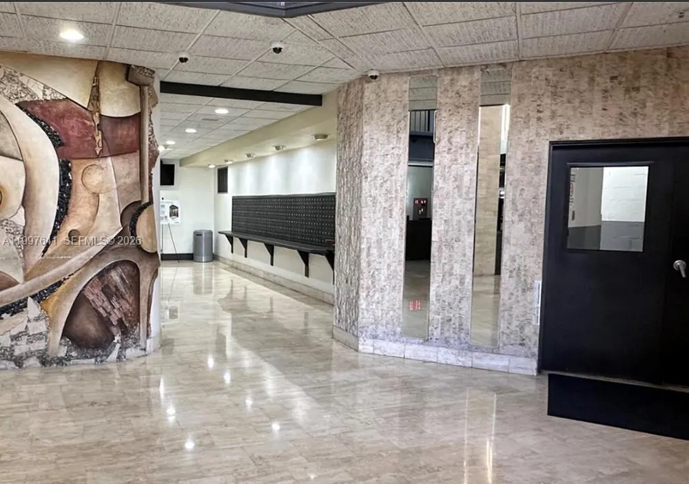 2750 NE 183rd St #801 Aventura, FL 33160