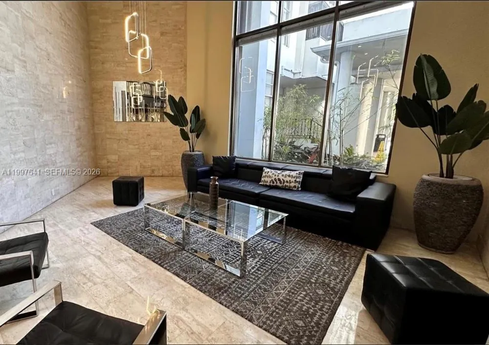 2750 NE 183rd St #801 Aventura, FL 33160