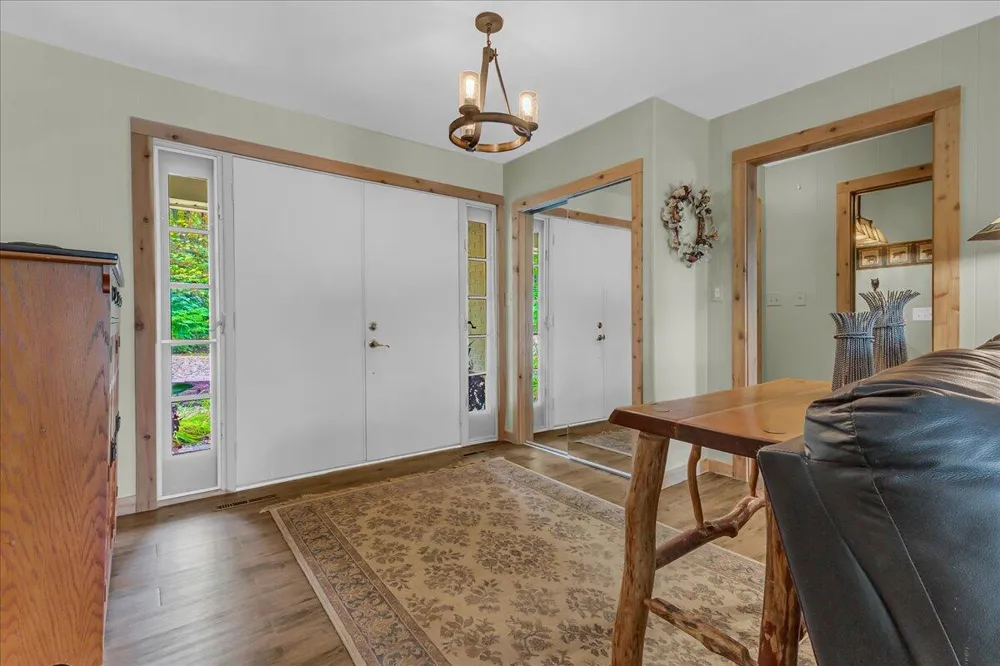 45417 15th Avenue Bloomingdale Township, MI 49026