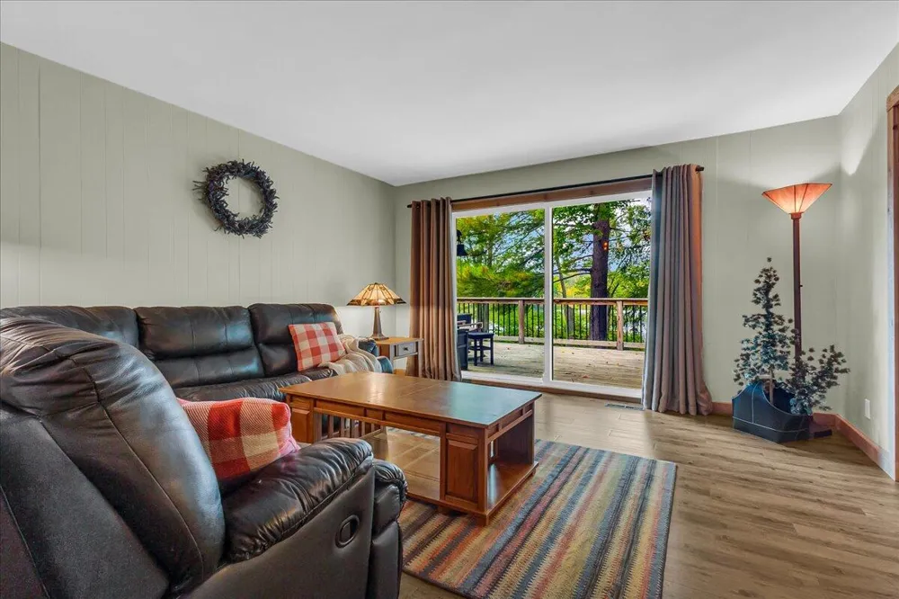 45417 15th Avenue Bloomingdale Township, MI 49026