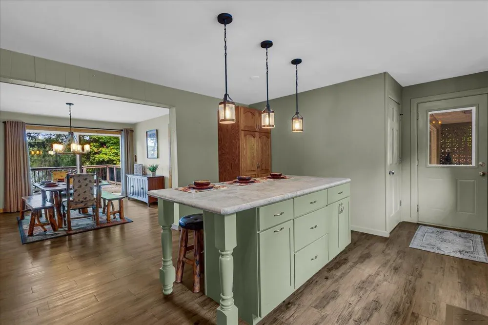 45417 15th Avenue Bloomingdale Township, MI 49026