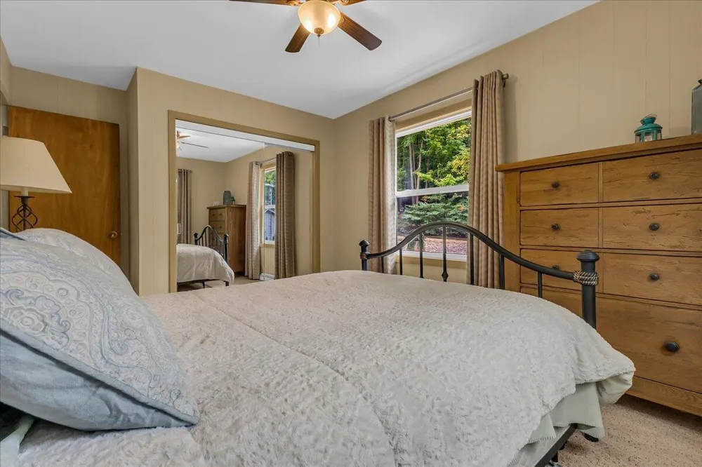 45417 15th Avenue Bloomingdale Township, MI 49026