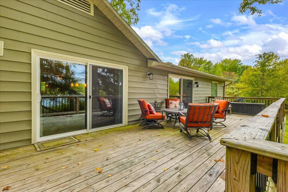 45417 15th Avenue Bloomingdale Township, MI 49026