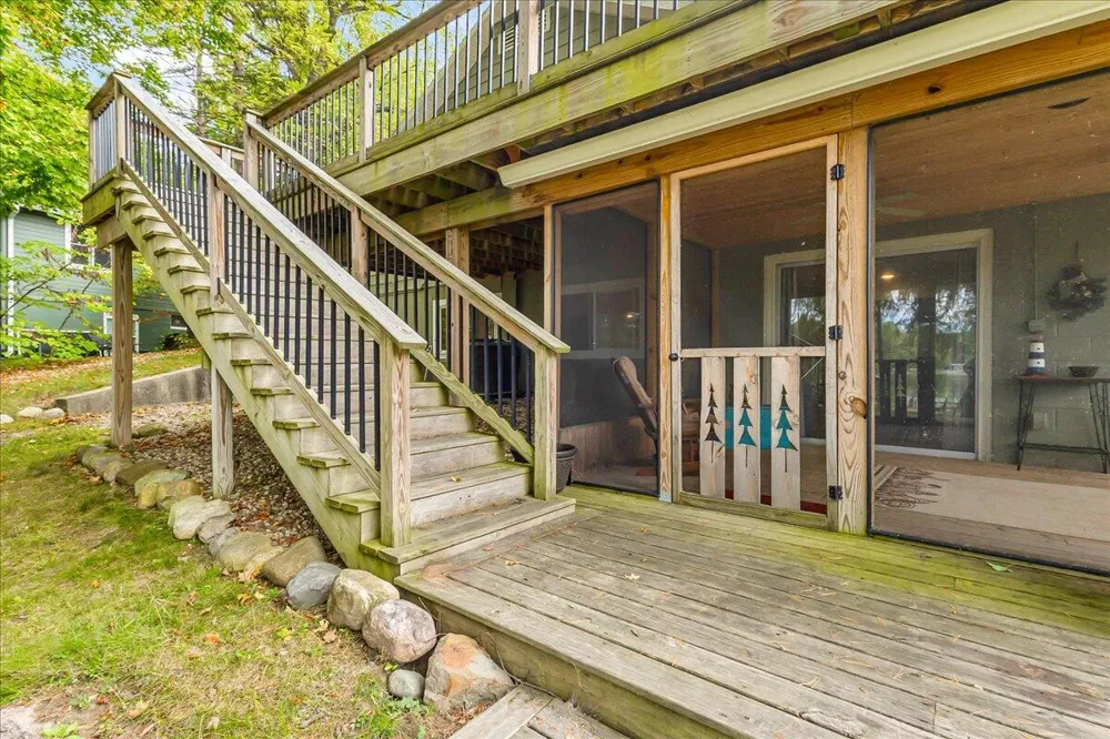 45417 15th Avenue Bloomingdale Township, MI 49026