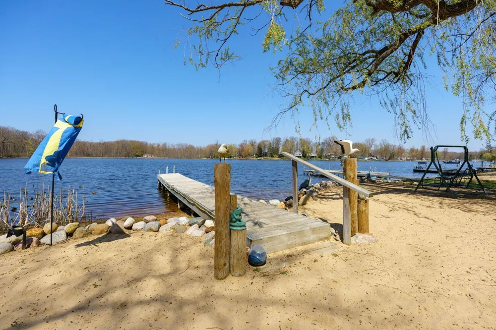 45417 15th Avenue Bloomingdale Township, MI 49026