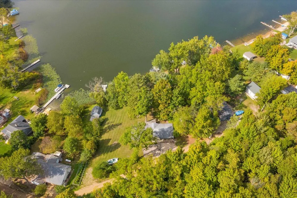 45417 15th Avenue Bloomingdale Township, MI 49026