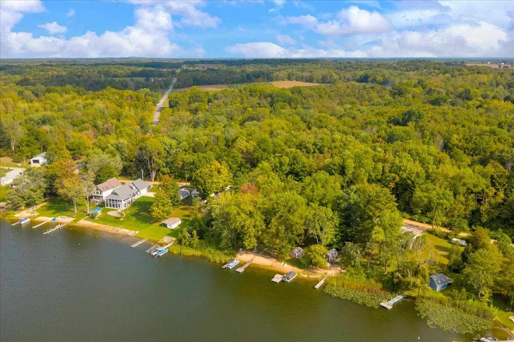 45417 15th Avenue Bloomingdale Township, MI 49026