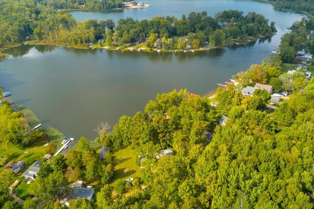 45417 15th Avenue Bloomingdale Township, MI 49026