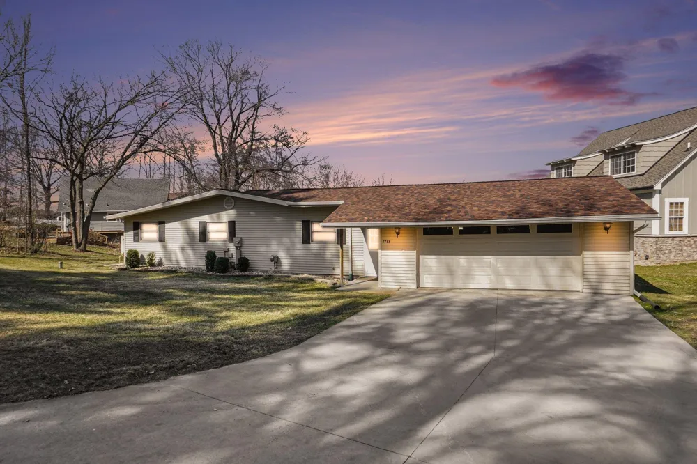 7788 W Royal Road Morton Township, MI 49346