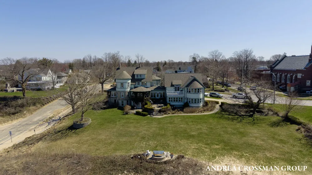456 Monroe Boulevard South Haven City, MI 49090