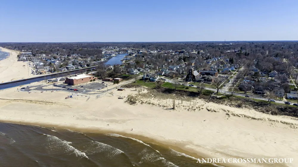 456 Monroe Boulevard South Haven City, MI 49090