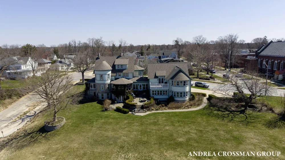 456 Monroe Boulevard South Haven City, MI 49090
