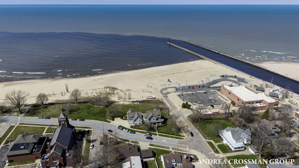 456 Monroe Boulevard South Haven City, MI 49090