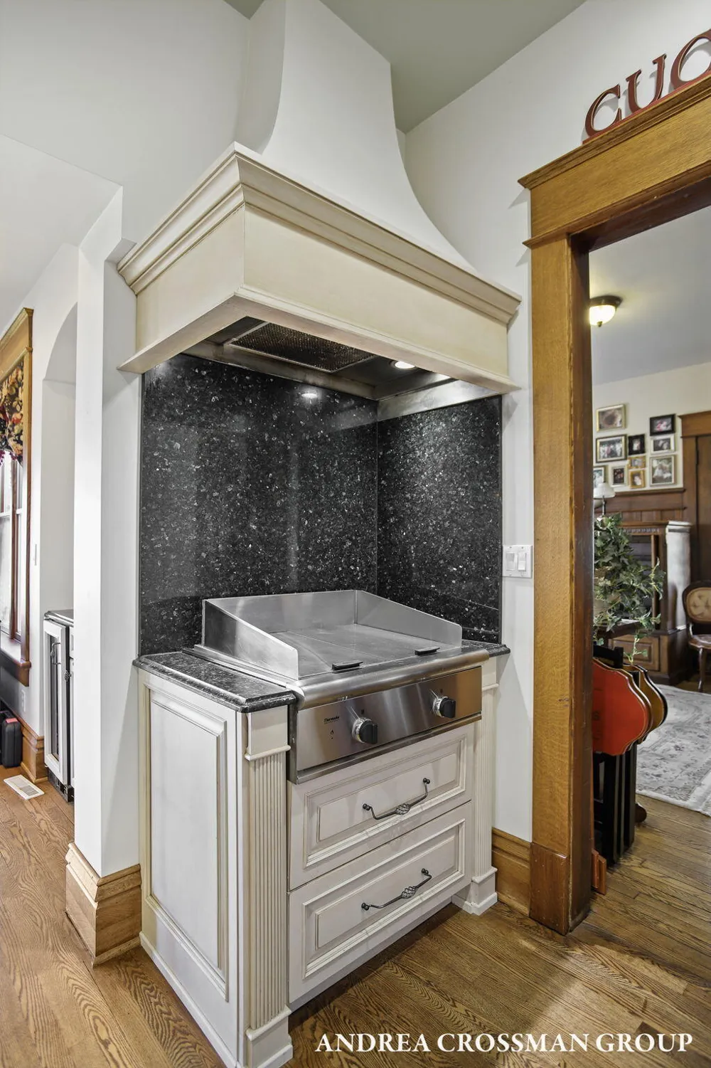 456 Monroe Boulevard South Haven City, MI 49090