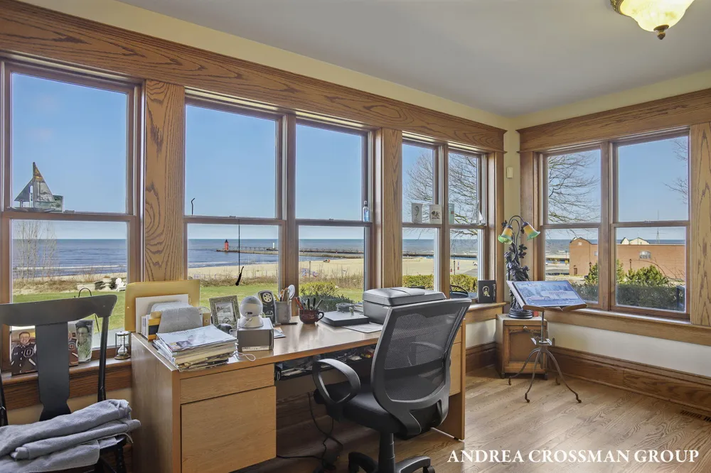 456 Monroe Boulevard South Haven City, MI 49090
