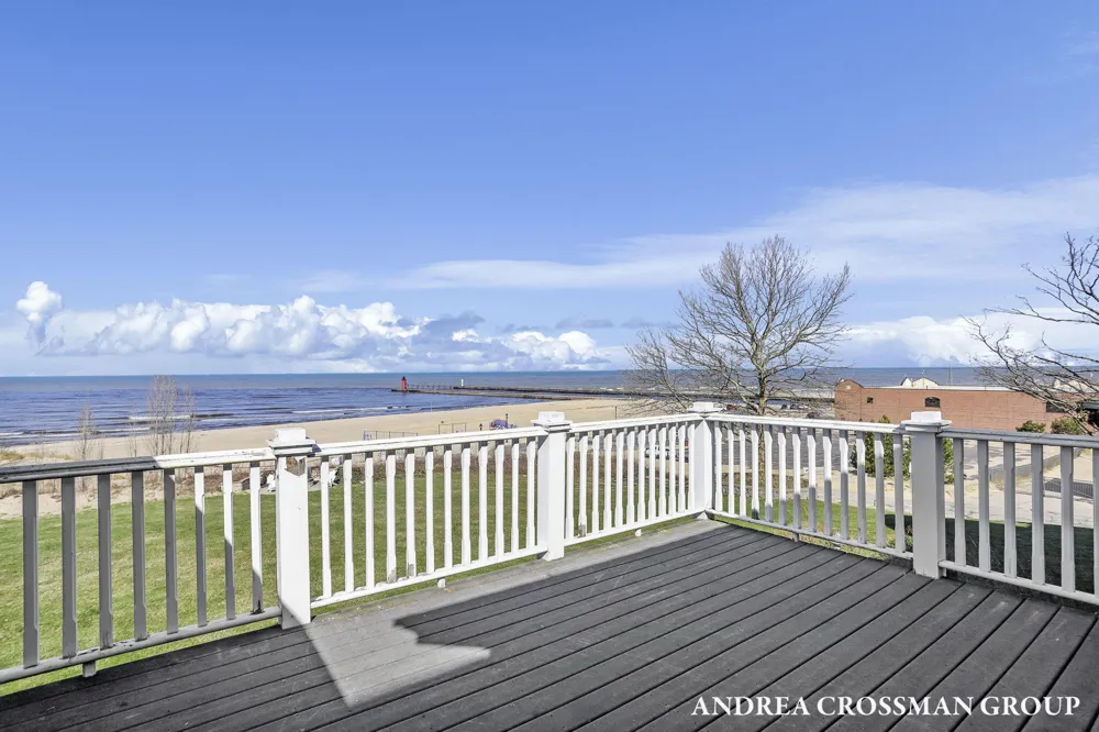 456 Monroe Boulevard South Haven City, MI 49090
