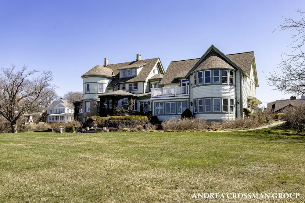 456 Monroe Boulevard South Haven City, MI 49090