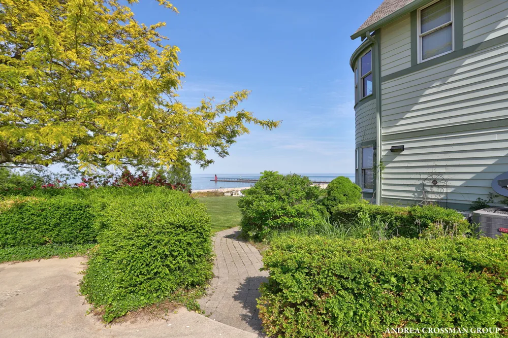 456 Monroe Boulevard South Haven City, MI 49090