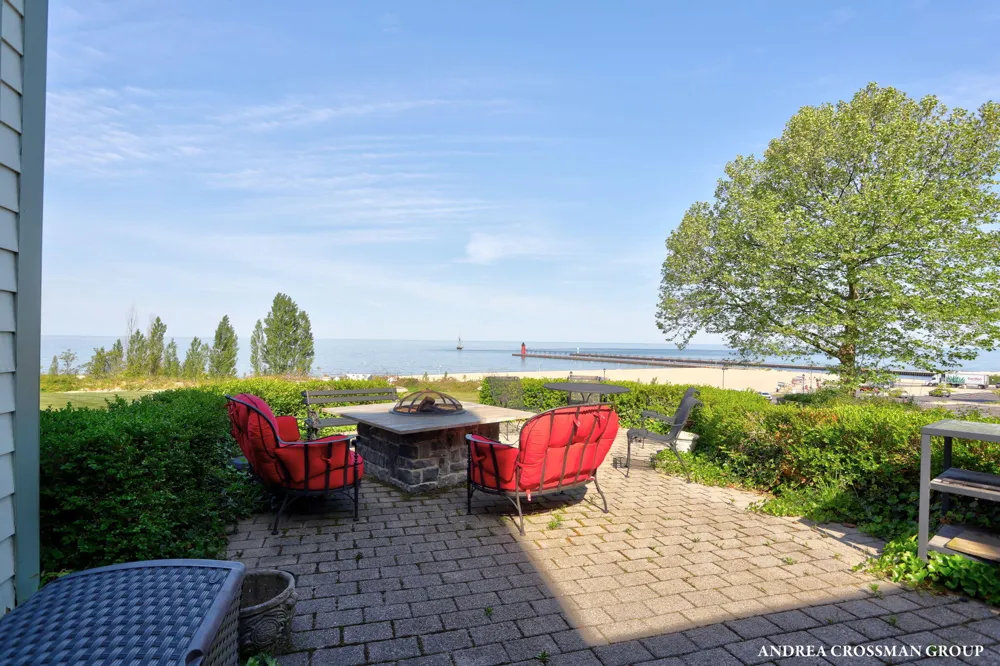 456 Monroe Boulevard South Haven City, MI 49090
