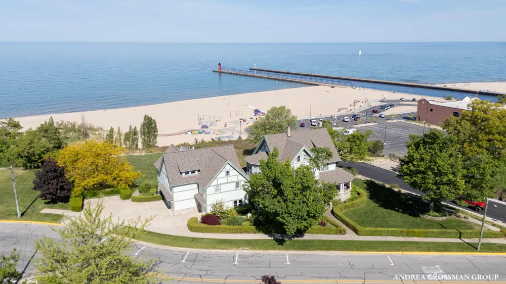 456 Monroe Boulevard South Haven City, MI 49090