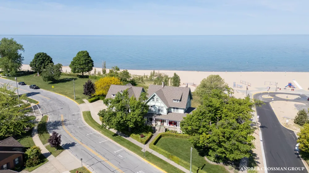 456 Monroe Boulevard South Haven City, MI 49090