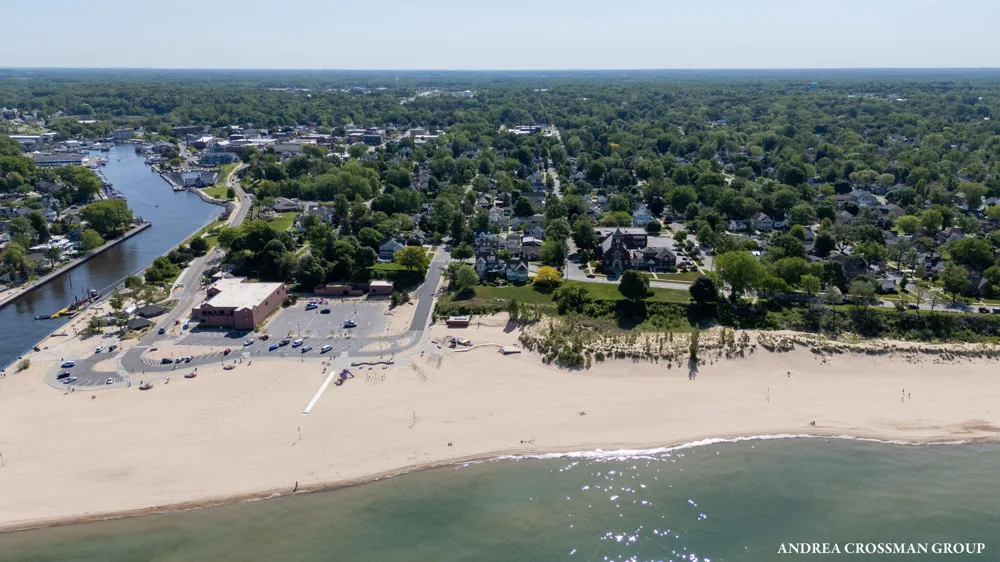 456 Monroe Boulevard South Haven City, MI 49090