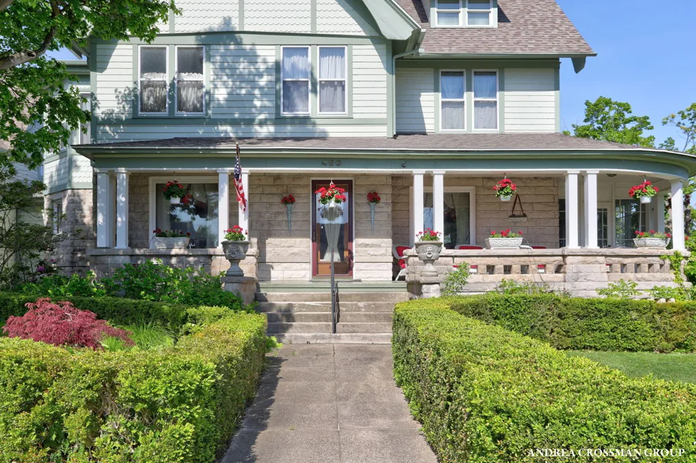 456 Monroe Boulevard South Haven City, MI 49090