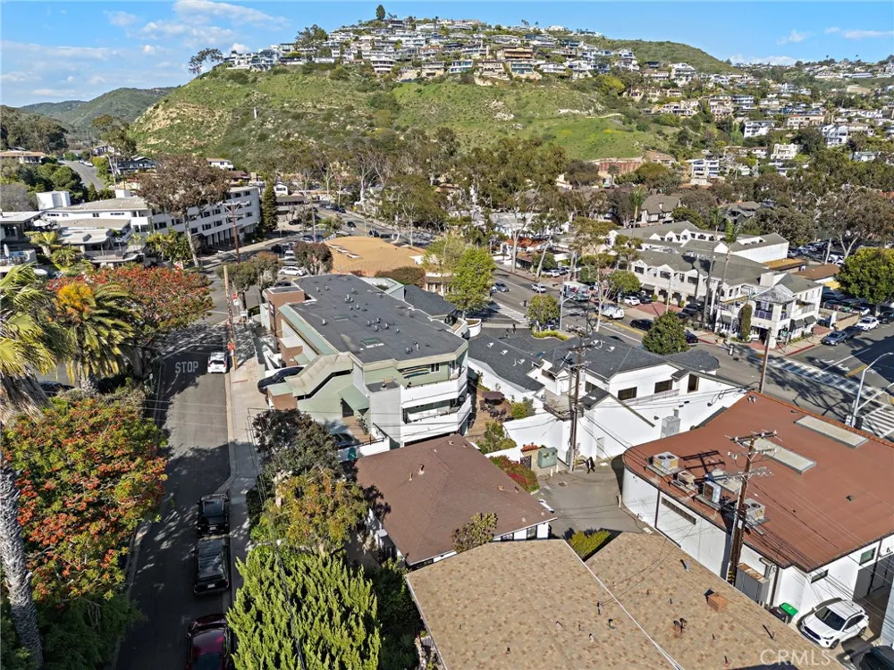189 Lower Cliff Drive Laguna Beach, CA 92651