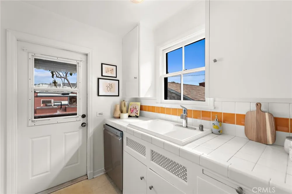189 Lower Cliff Drive Laguna Beach, CA 92651