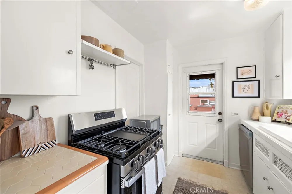 189 Lower Cliff Drive Laguna Beach, CA 92651