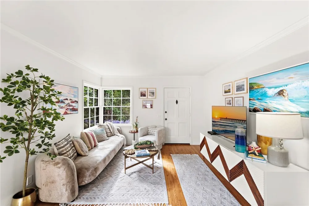 189 Lower Cliff Drive Laguna Beach, CA 92651