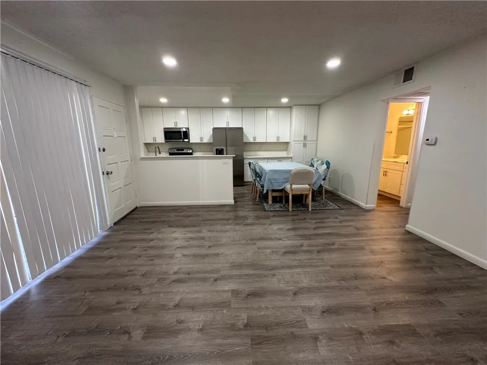 12350 Del Amo #2509 Lakewood, CA 90715