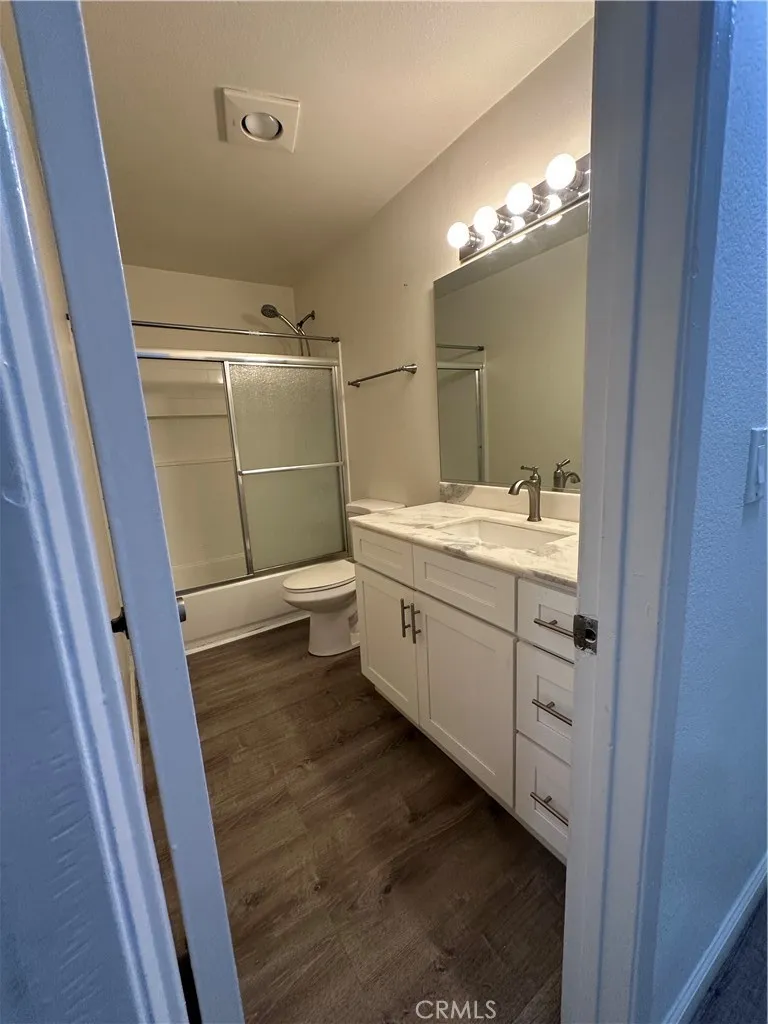 12350 Del Amo #2509 Lakewood, CA 90715
