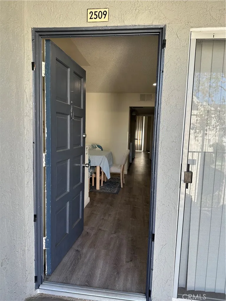12350 Del Amo #2509 Lakewood, CA 90715