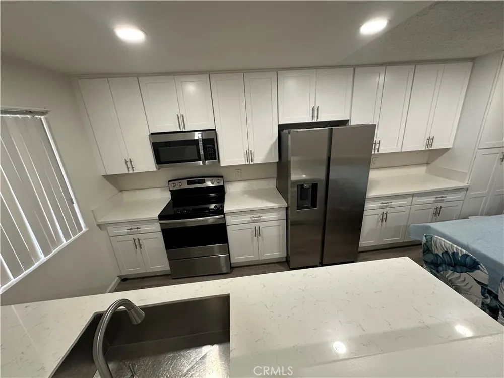 12350 Del Amo #2509 Lakewood, CA 90715