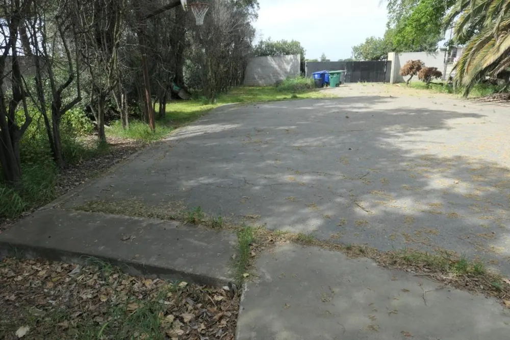 902 Mercey Springs Road Los Banos, CA 93635