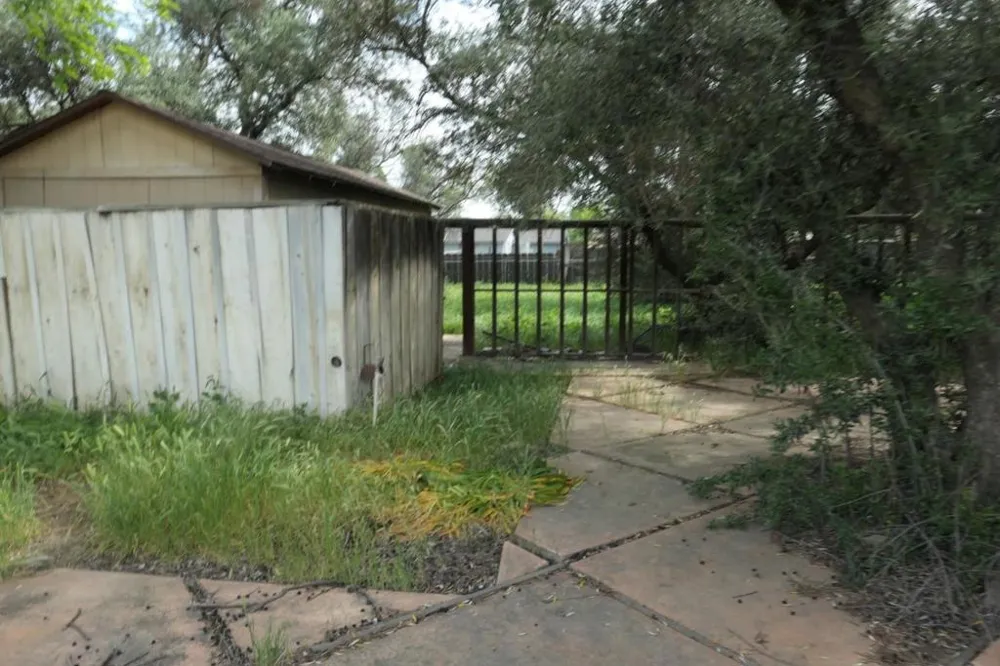 902 Mercey Springs Road Los Banos, CA 93635