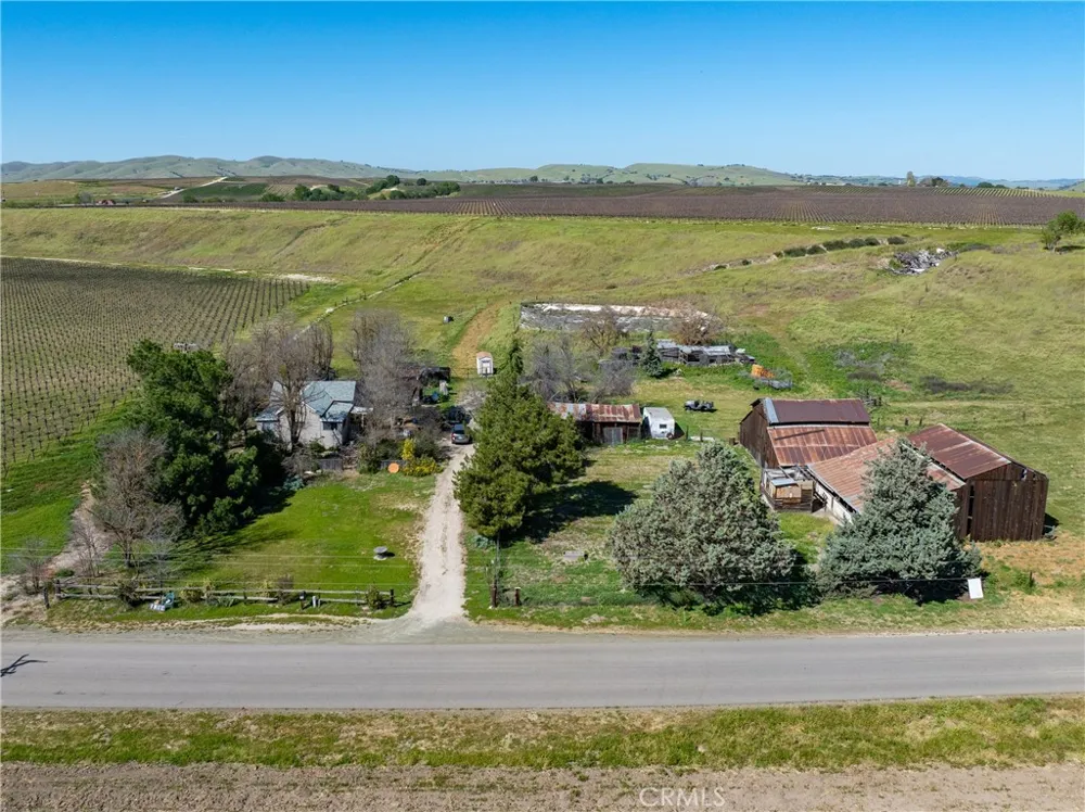 7310 Estrella Road San Miguel, CA 93451