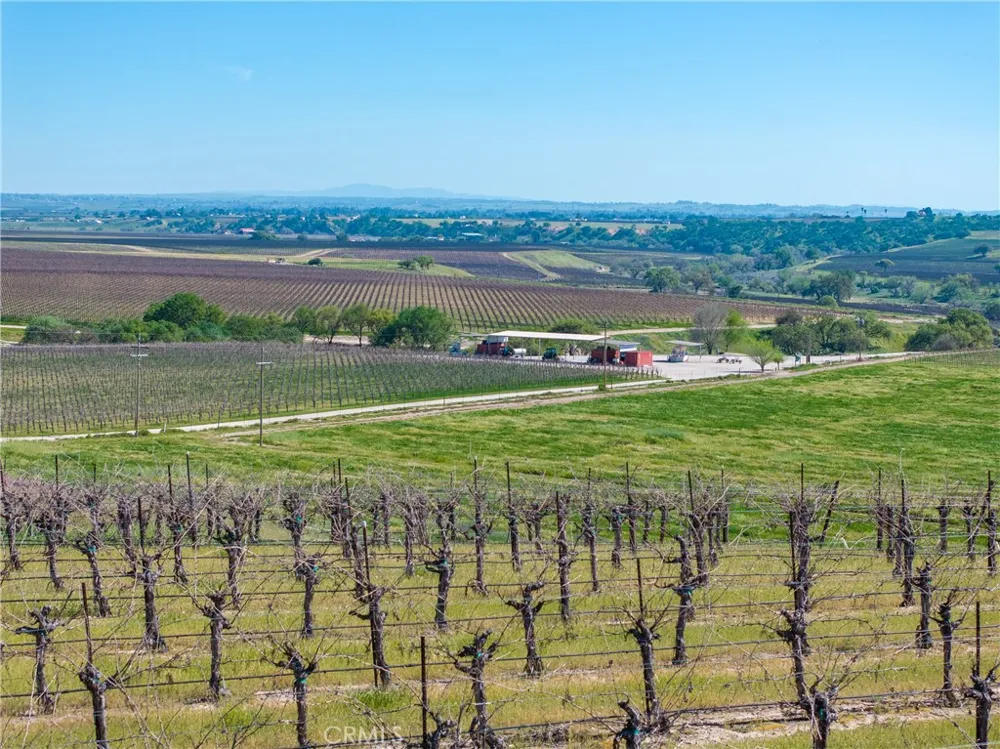 7310 Estrella Road San Miguel, CA 93451