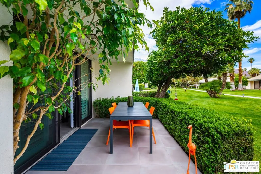 2012 E Sonora Road Palm Springs, CA 92264